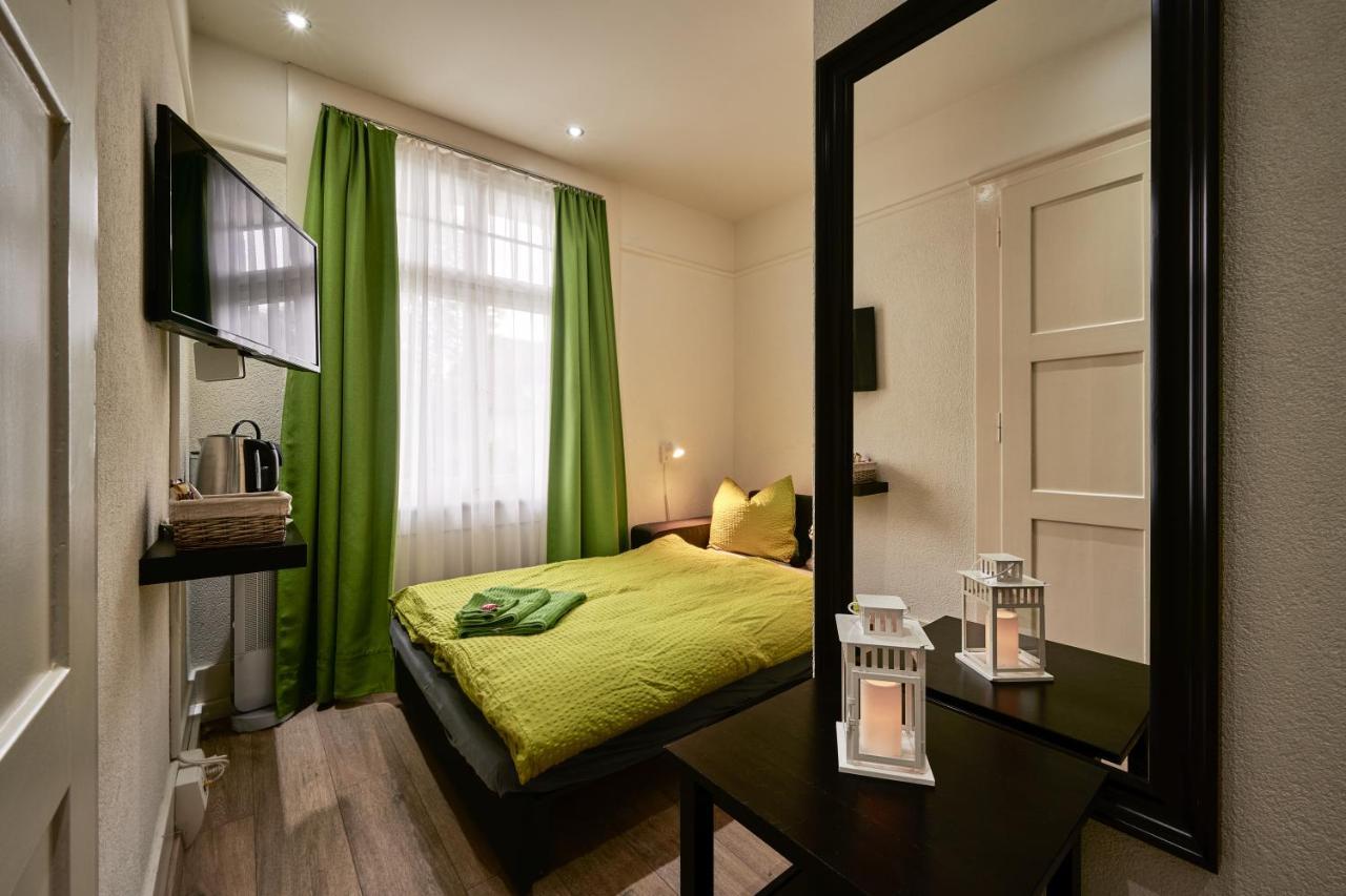 Max Aviation Villa & Apartments Bern Bagian luar foto