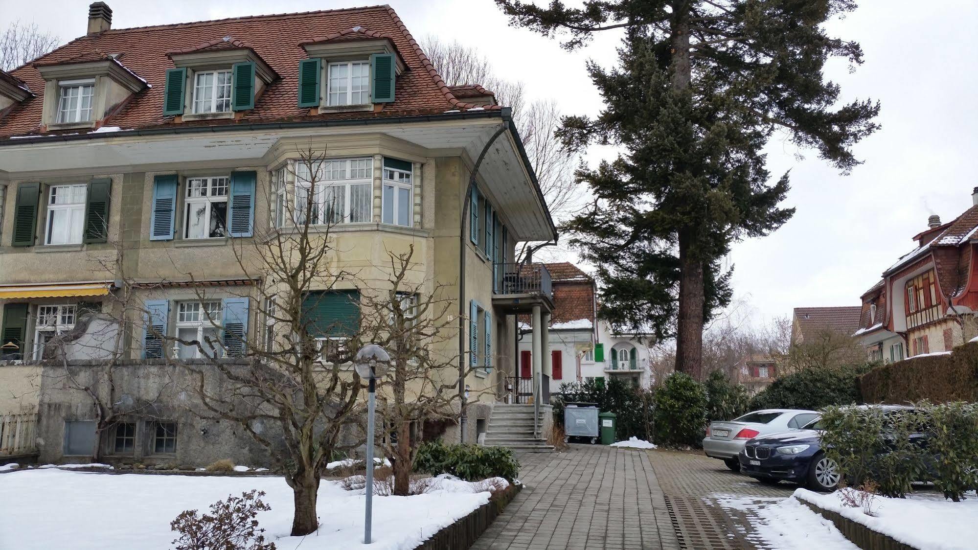 Max Aviation Villa & Apartments Bern Bagian luar foto